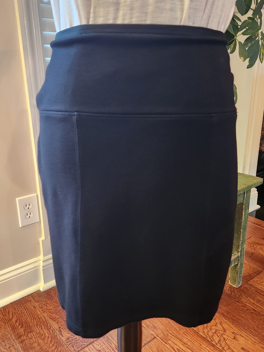 Women's Navy Ponte Knit Pencil Skirt